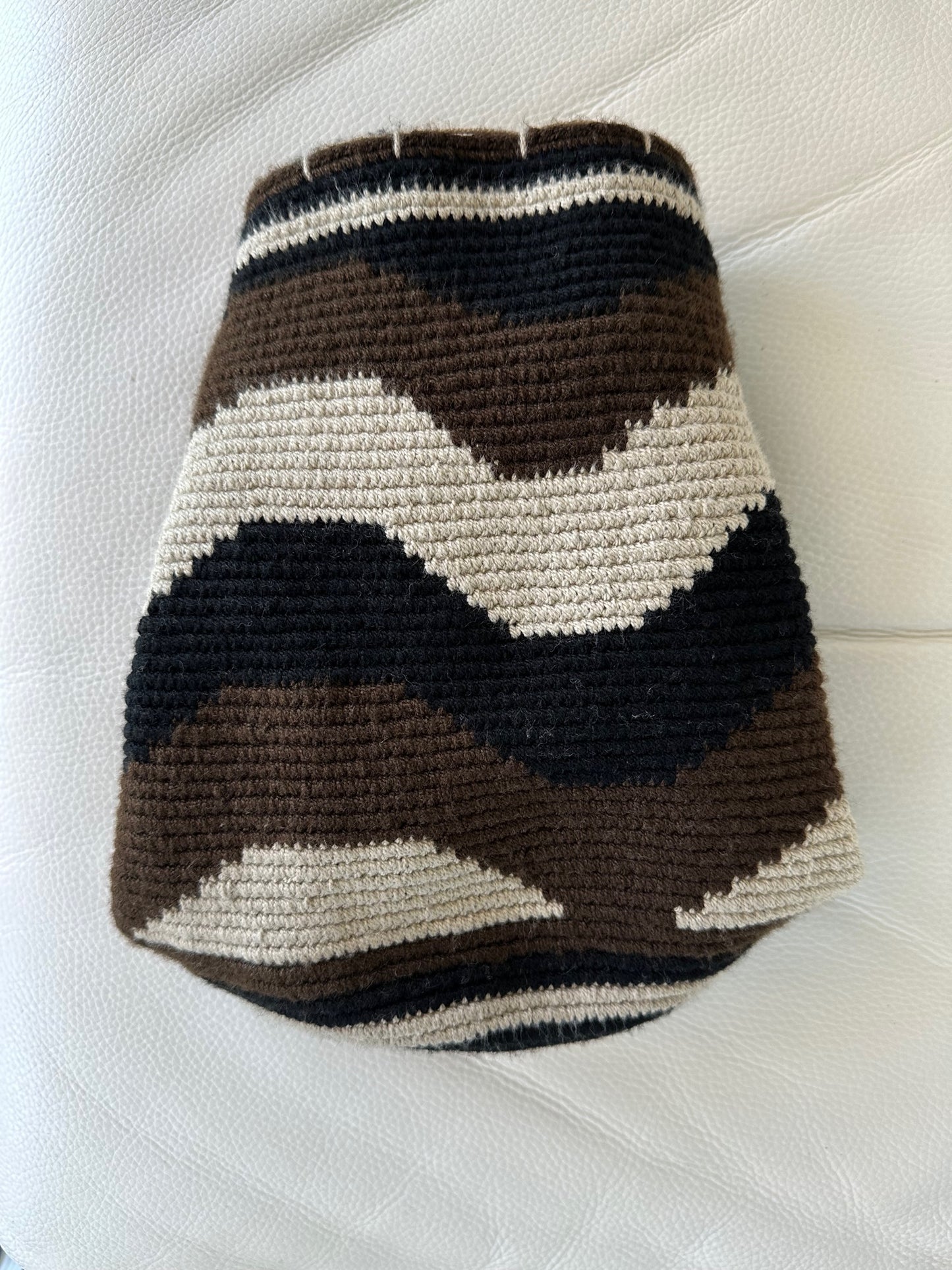 KOGI mochila crossbody bag - Colombian Sierra Nevada native Kogi hand crocheted wool cotton