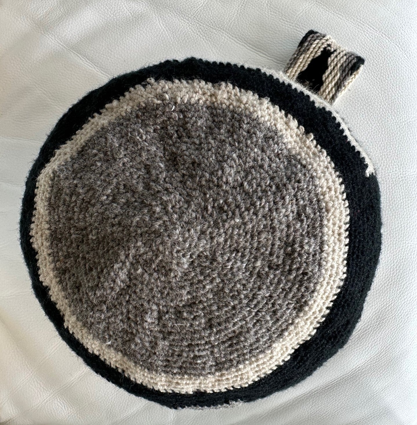 ARHUACO mochila crossbody bag - Colombian Sierra Nevada native Arhuaco hand crocheted wool cotton