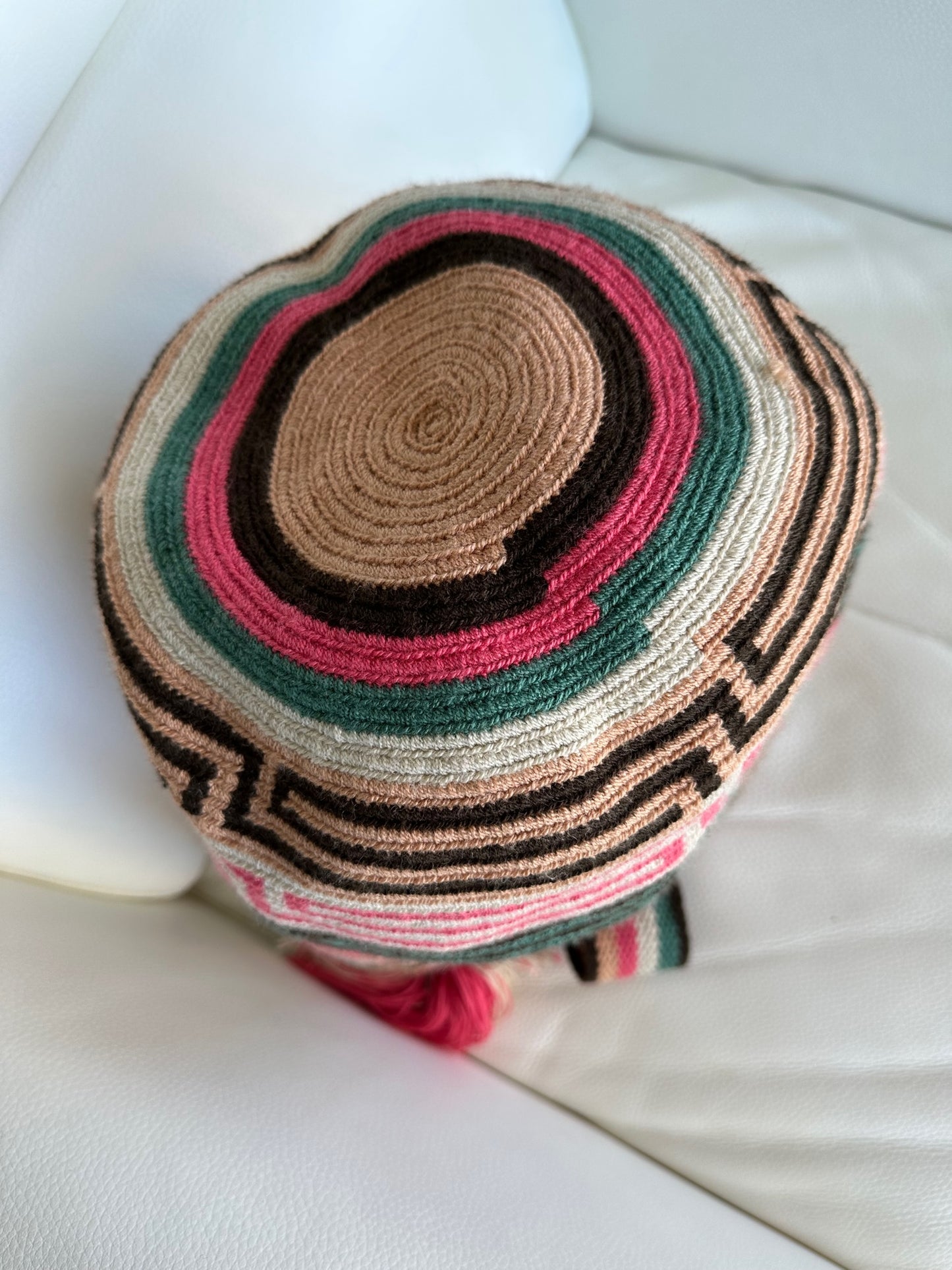 WAYUU mochila crossbody bag - Colombian Guajira desert native Wayuu hand crocheted cotton