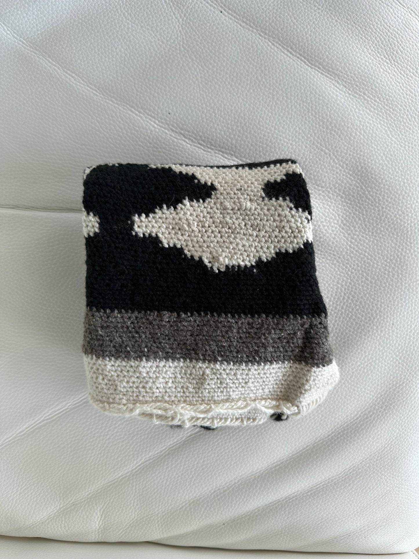 ARHUACO mochila crossbody bag - Colombian Sierra Nevada native Arhuaco hand crocheted wool cotton