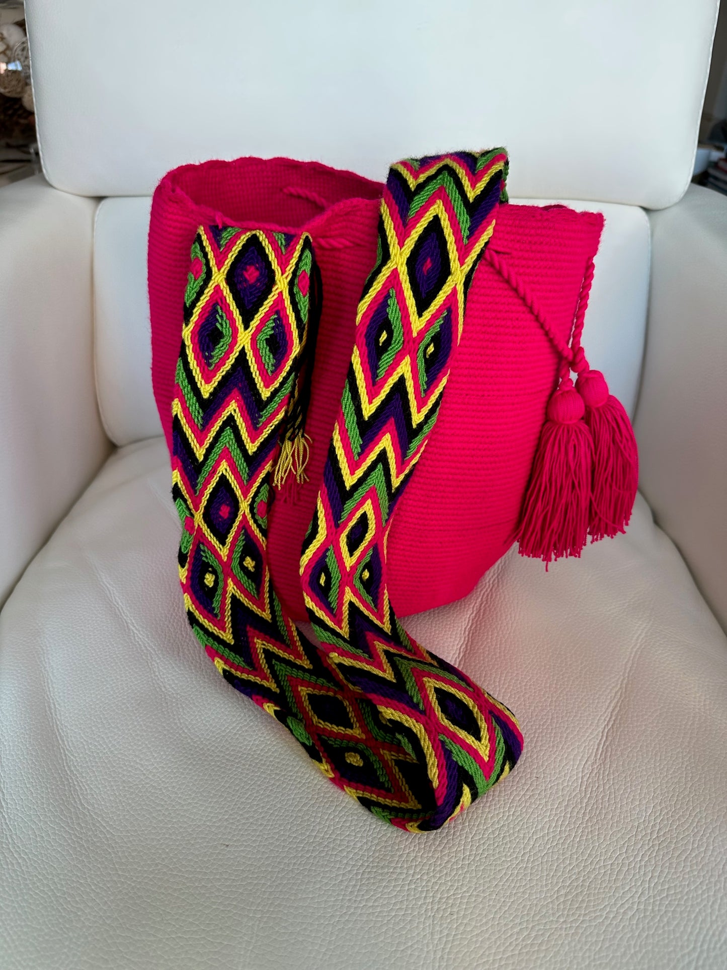 WAYUU mochila crossbody bag - Colombian Guajira desert native Wayuu hand crocheted cotton