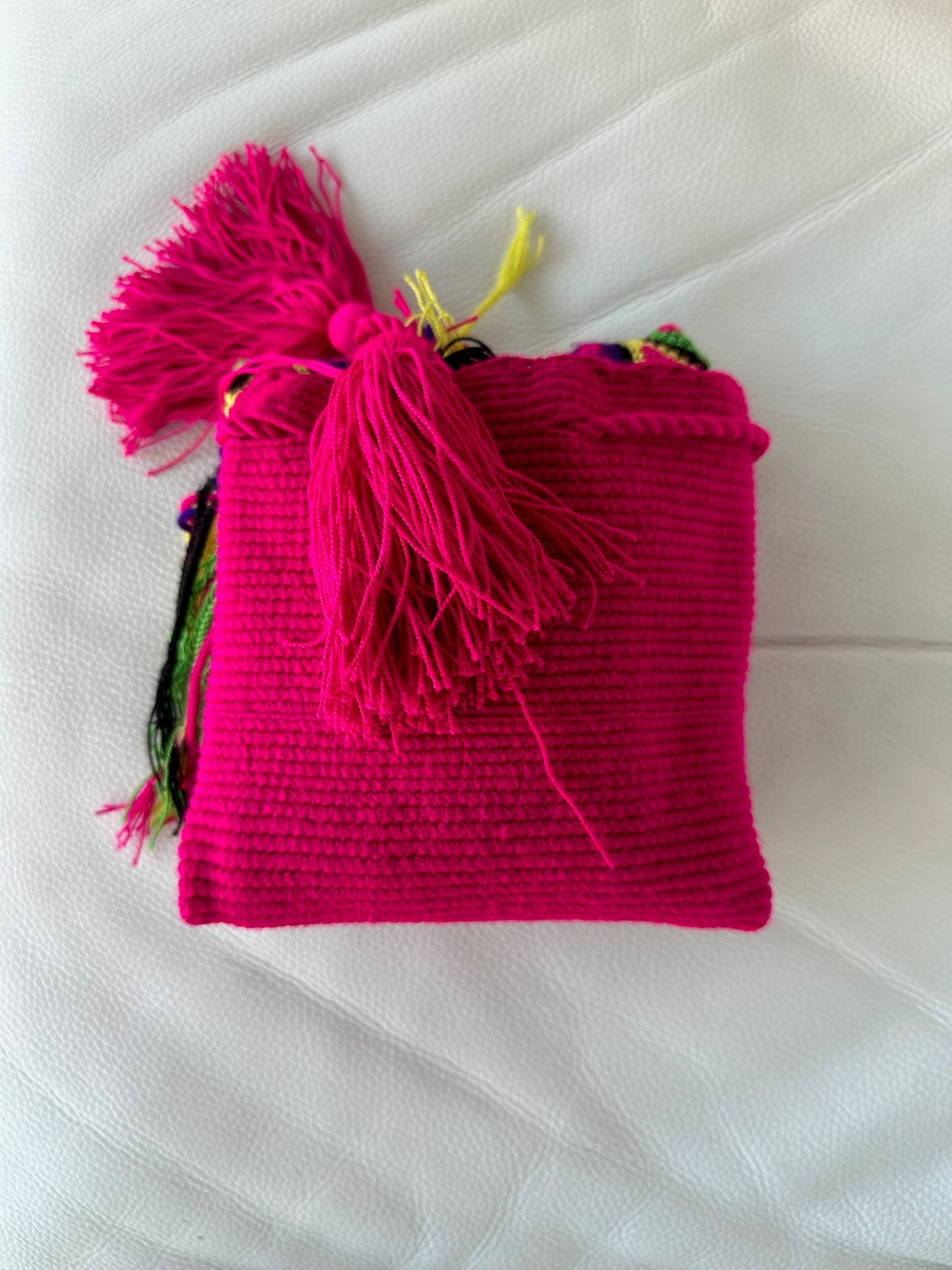 WAYUU mochila crossbody bag - Colombian Guajira desert native Wayuu hand crocheted cotton