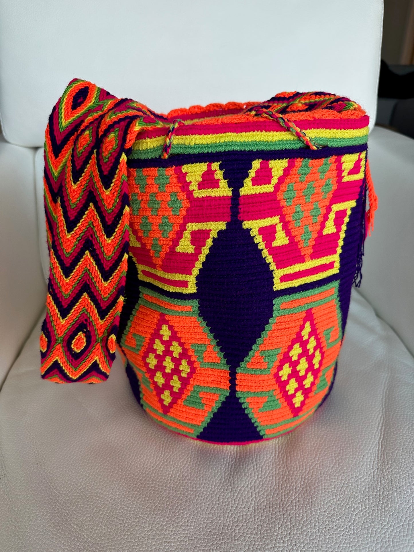 WAYUU mochila crossbody bag - Colombian Guajira desert native Wayuu hand crocheted cotton