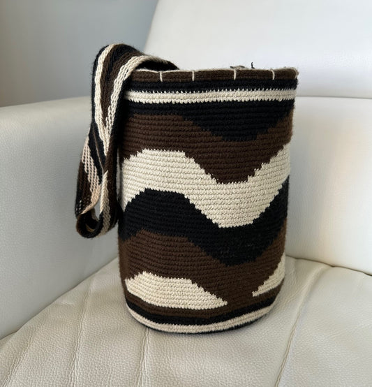 KOGI mochila crossbody bag - Colombian Sierra Nevada native Kogi hand crocheted wool cotton