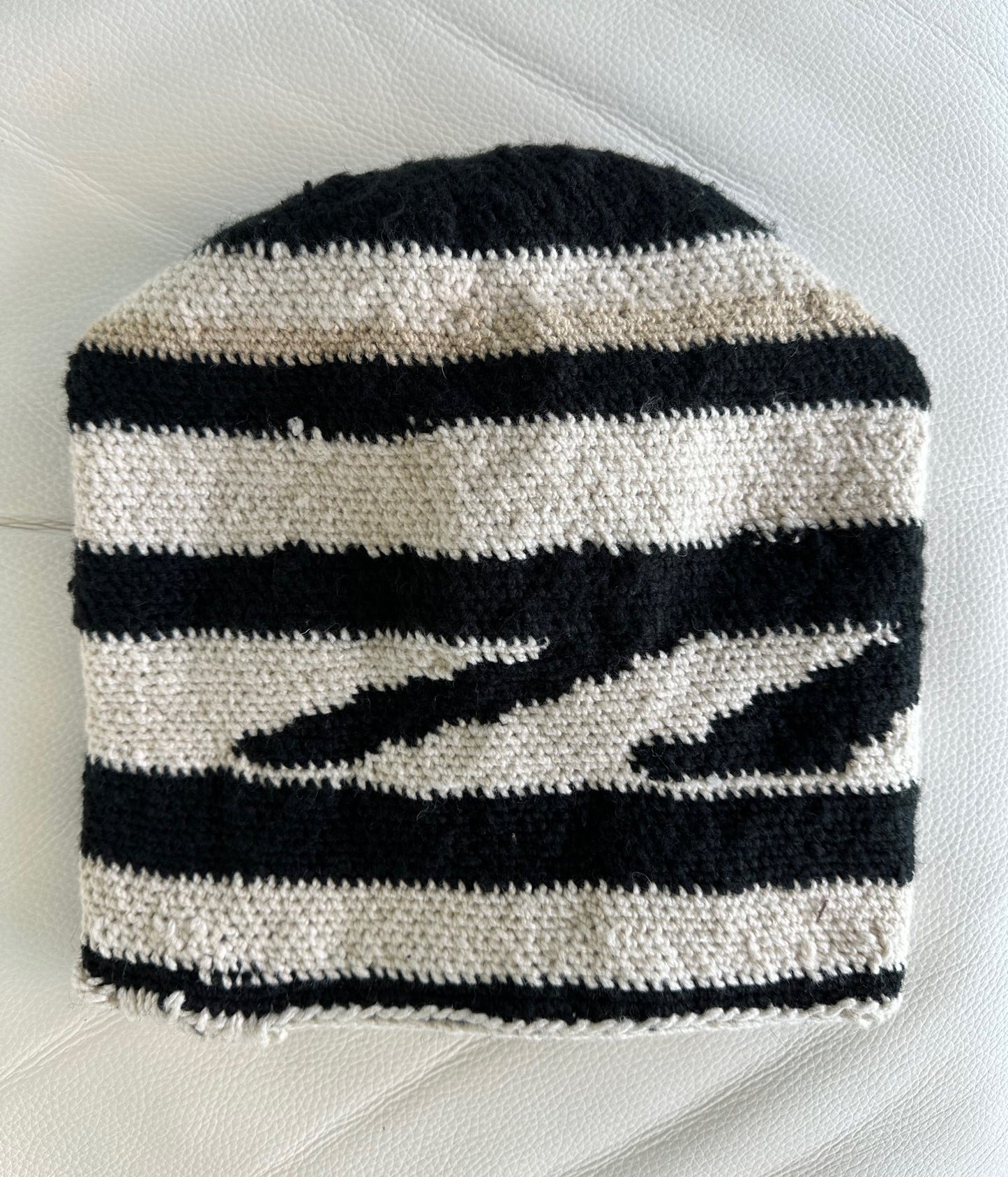 ARHUACO mochila crossbody bag - Colombian Sierra Nevada native Arhuaco hand crocheted wool cotton