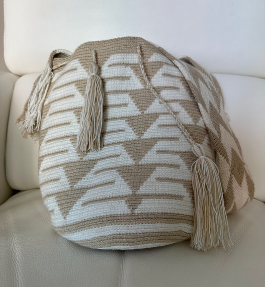 WAYUU mochila crossbody bag - Colombian Guajira desert native Wayuu hand crocheted cotton